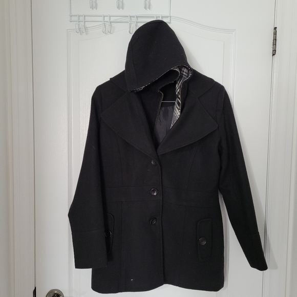 Winter Coat - Picture 4 of 7